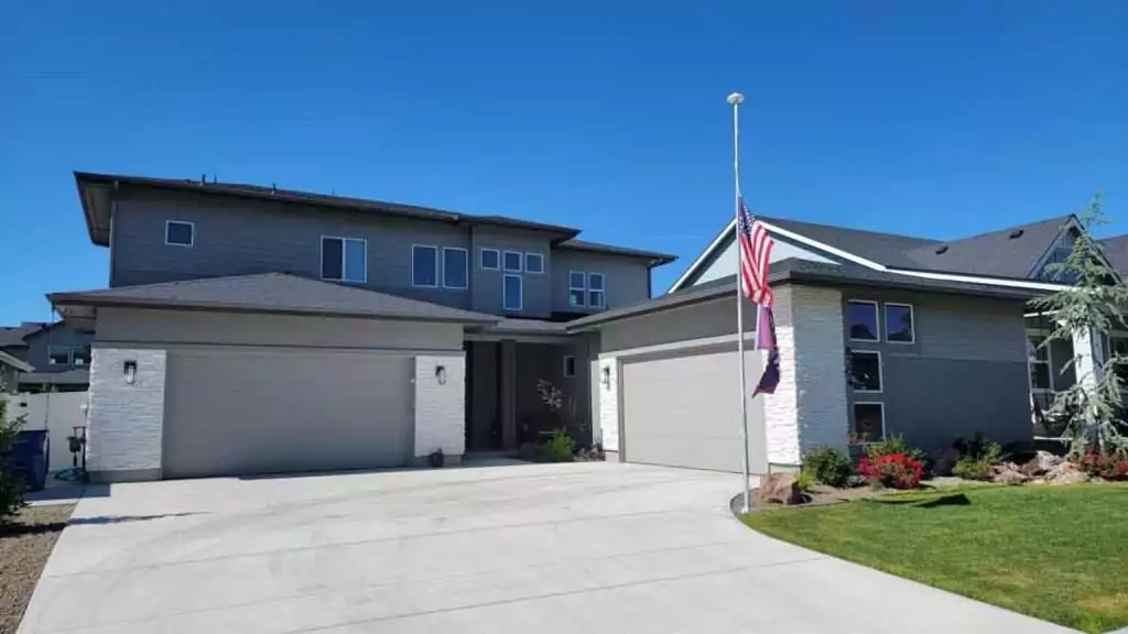 Custom Seamless Gutters